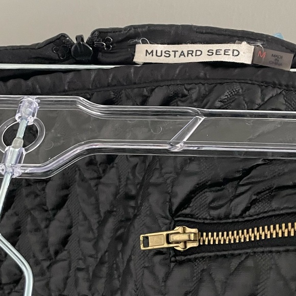 Black Skirt with white trim - Picture 4 of 5